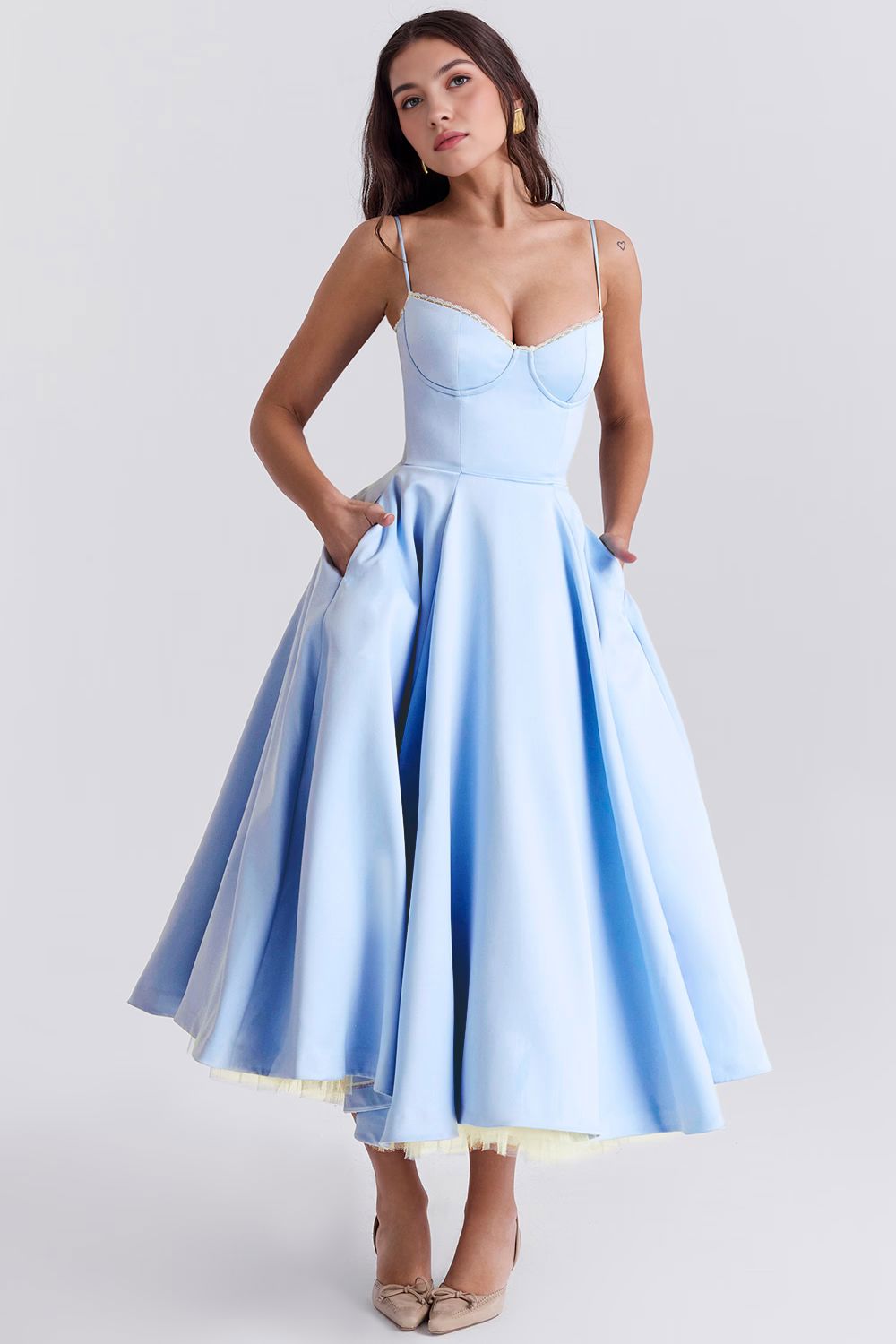 Retro Abendkleid mit Petticoat Retro Abendkleid mit Petticoat Rosa Chic